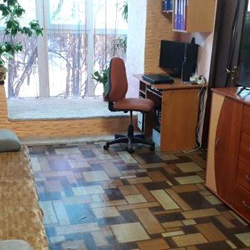Продам 4х комнатную  квартиру (60кв.м)
