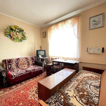 1 кім. Поруч Кемпінгу