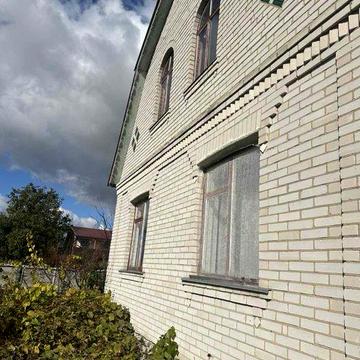 Продаж будинку. Сухоліси.