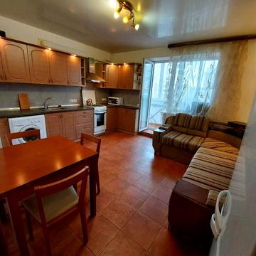 Євгена Чикаленка вул., 59г