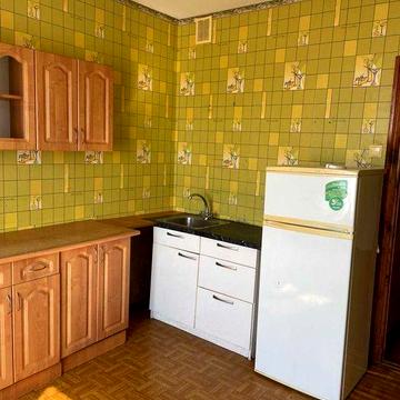 Продається велика 2кім. квартира 67кв.м. на Милославській,31Б