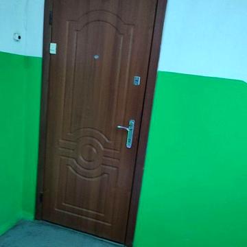 ПРОДАМ 2-кімнатну квартиру в центрі Карлівки (Полтавська обл)