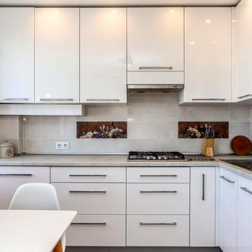 Української Перемоги вул. (Академіка Сахарова), 27