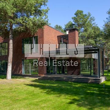 Дамба київського моря