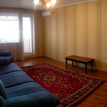 Титаренківський пров., 24