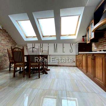 Оренда двоповерхова квартира, вул. Антоновича, 19/21, Центр