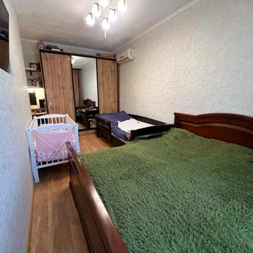 Продаж двокімнатної квартири  в Центрі міста