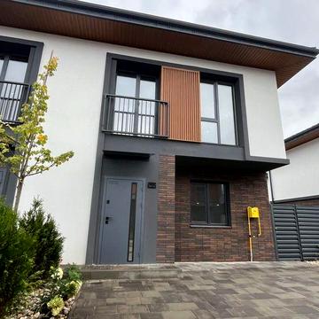 Таунхаус 75 м2 в Петропавлівській Борщагівці з подвірʼям- БЕЗ %