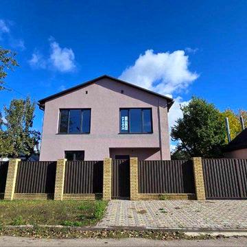 Сучасний та стильний будинок з ремонтом в районі Нива