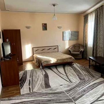 Сдам 1-комнатную квартиру на 9-й ст. Фонтана с коммунальными