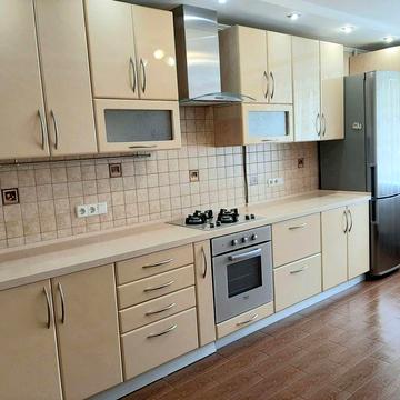 Продам 2 ком с АО, 5й этаж, Мебель, Техника, не угловая
