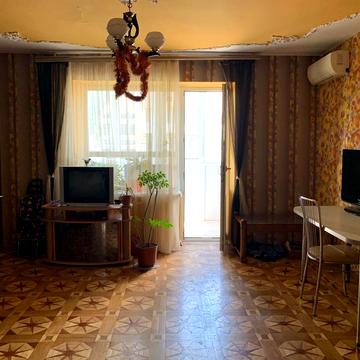 Віталія Гуляєва вул., 7