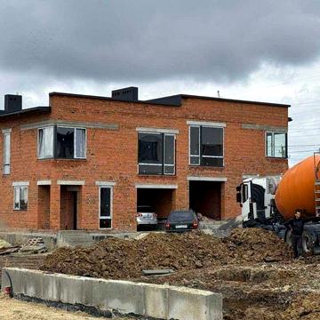 Котедж | Дуплекс 127 м²|Солонка|З гаражем і центральними комунікаціями