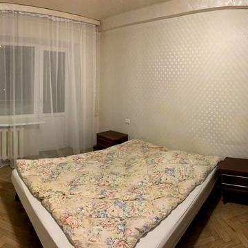 Остапа Вишні вул., 7
