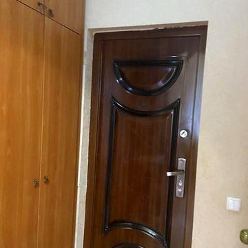 Довгострокова оренда 1к Квартира Дмитра Коцюбайла (Державінська) вулиця