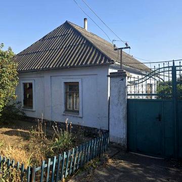 Продаю будинок вул. Захарія Чепіги ( Чапаєва ) окремий двір