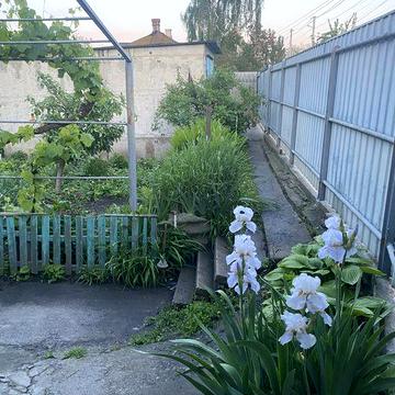 Продам пів будинку в Крюкові