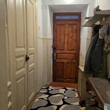 Продаю частину домоволодіння двір на три господаря вул. Кузнецька