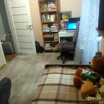 Продається 2-кімнатна квартира по пр. Перемоги