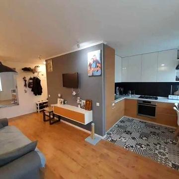 Продам 2к квартиру с капитальным ремонтом! 23 Августа! (89201)