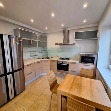 Продам 3к квартиру Юрківська Поділ метро Тараса Шевченка