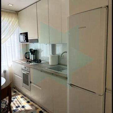 Продам 3 х ком квартиру с кап ремонтом пр Слобожанский 104