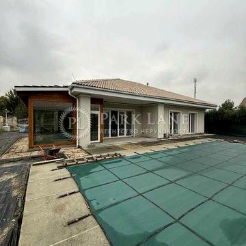 Продаж будинку з частковим ремонтом,власний басейн в КМ Золоче Прованс