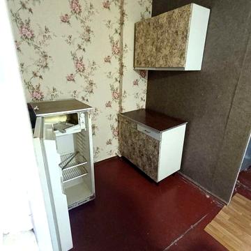 1 комнатная гостинка ул Портовая,3