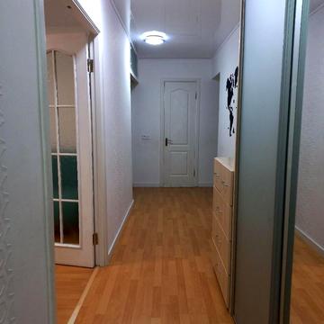 Івана Микитенка вул., 27