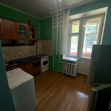 Продаж квартири 1К Озерна 10/1в