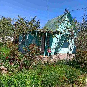 В продаже дача на Заре, рядом водоём,  17 т у е