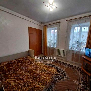 Продам однокімнатну квартиру на Слободській