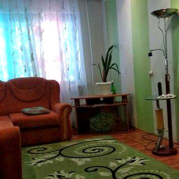 Продам квартиру 2 кімн, 2 пов, 40 років жовтня Власник ЖК Сонячний