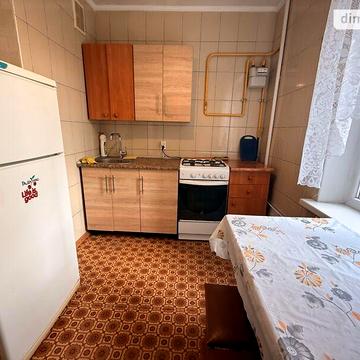 Довгострокова оренда 1к Квартира Захисників України (1 Травня) вулиця
