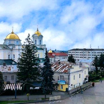 Продається 3-кімнатна квартира , Луцьк Центр