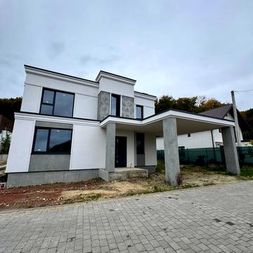 Галицька вул., 1