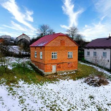 Привокзальна, 45