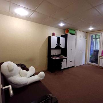 Срочно продам! 1 к кв с ремонтом 533 мкр (404377)