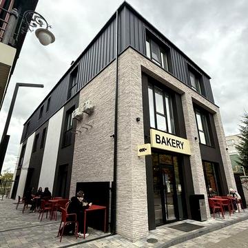 Квартира в новому будинку в центрі