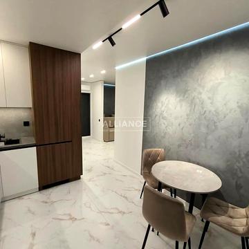 Юліана Пелеша вул., 2