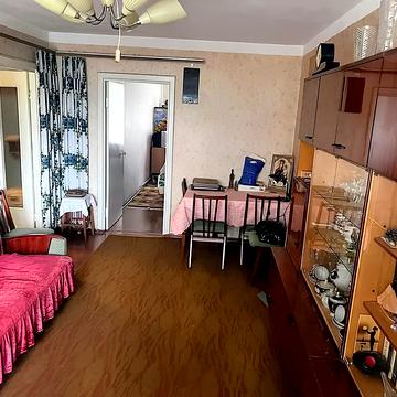 Космонавтів вул., 4г