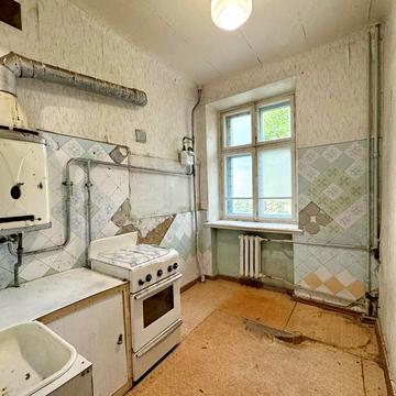 Шнеєрсона вул., 2б