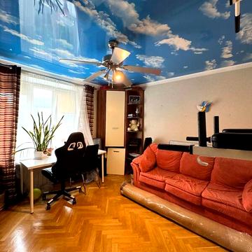 Продаж 3к Квартира Будівельників вулиця