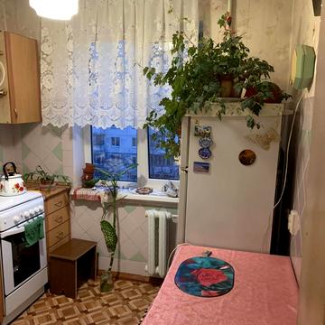 Романа Шухевича просп. (Генерала Ватутіна), 30