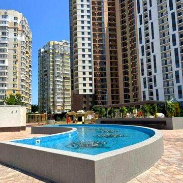 Продам 3-кімнатну квартиру з ремонтом в 65 Перлина. вул. Краснова