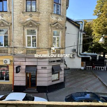 Лазнева вул., 8