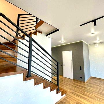 Таунхаус з РЕМОНТОМ та власною ділянкою