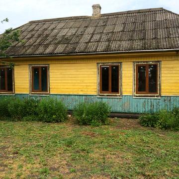 Будинок під демонтаж