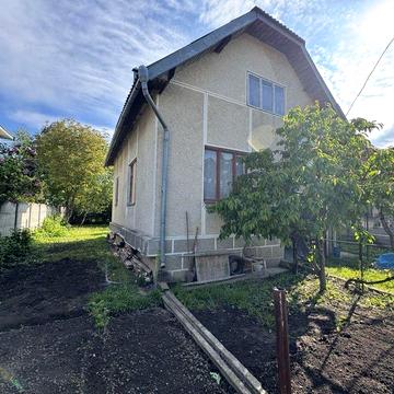 Продаю будинок с. Крихівці, 4,5 сотки землі