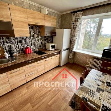 Затишна 2-кімнатна в центрі. Меблі + техніка. Роздільні кімнати.